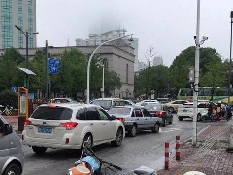 现场爆料梅州封路最新消息,多路段交通管制，出行请注意绕行  第2张